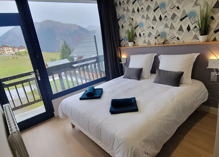 Hotel La Rua Albiez-Montrond